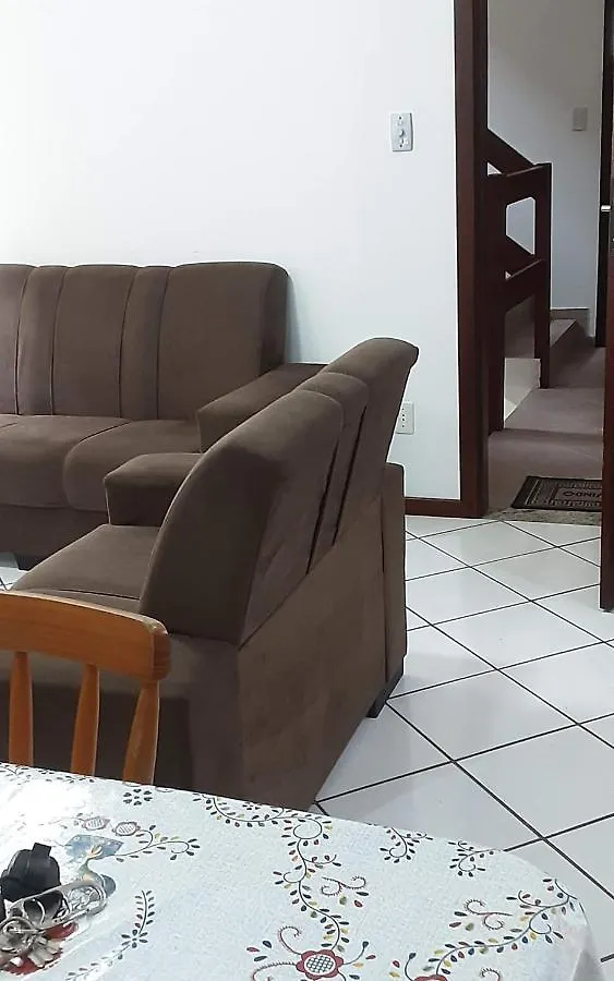 Residencial Costumes Brasileiras Canario Bombinhas 0*,  Brazil