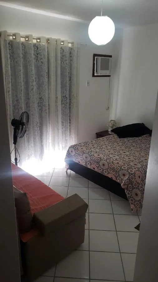 Apartment Residencial Costumes Brasileiras Canario Bombinhas